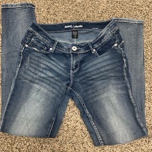 Medium wash skinny jeans